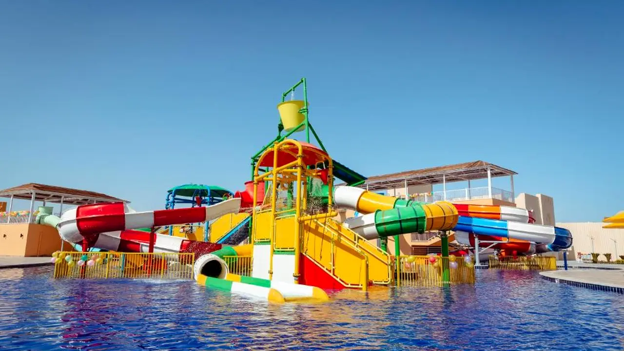 الفندق الباتروس فيتا ريزورت - بورتوفينو - مرسى علم